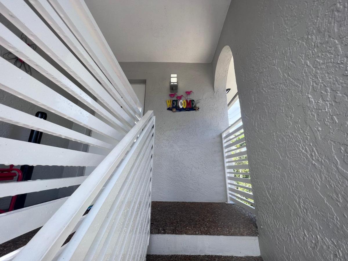Stylish Studio Apartment By Miami International Airport Exterior photo